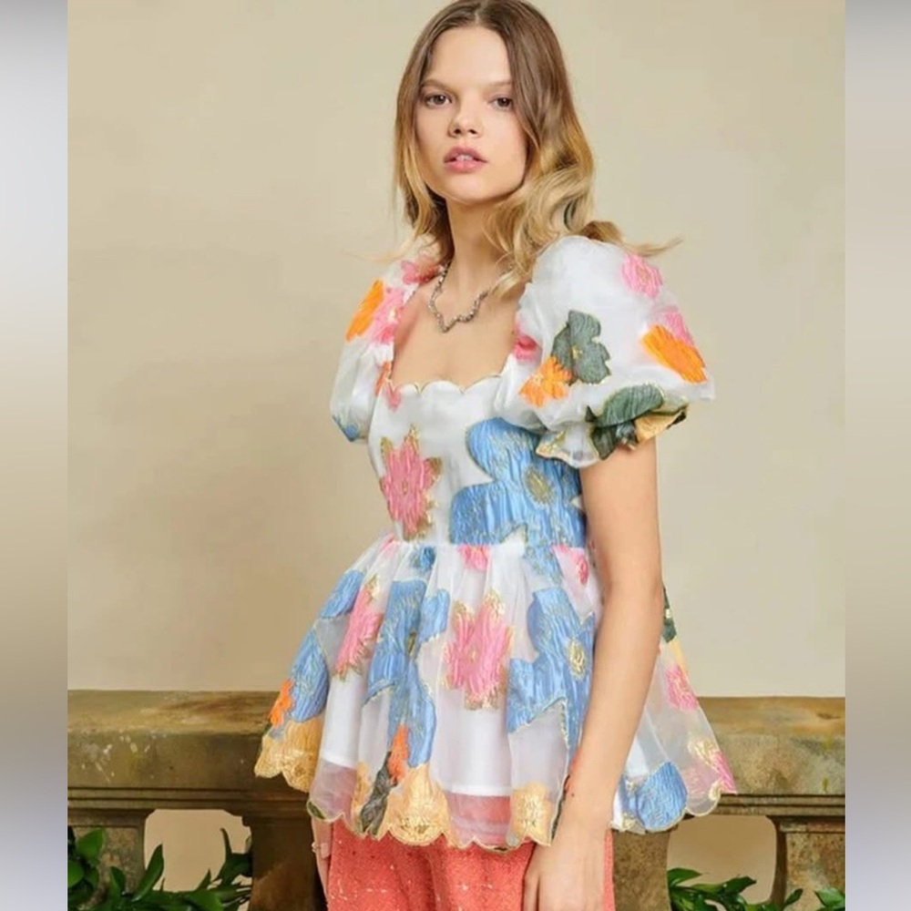 DREAM Sister Jane floral top